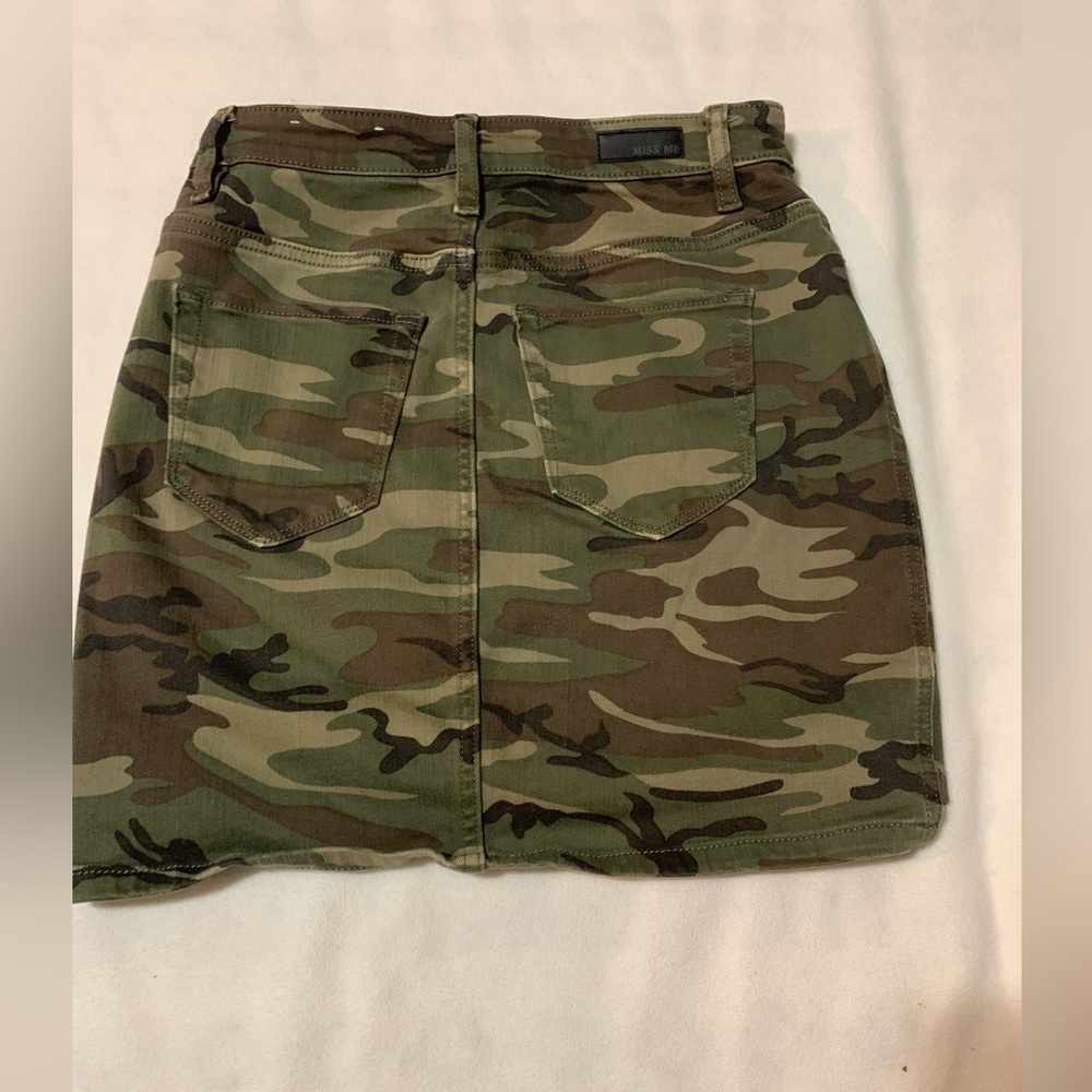 Cameo jean skirt